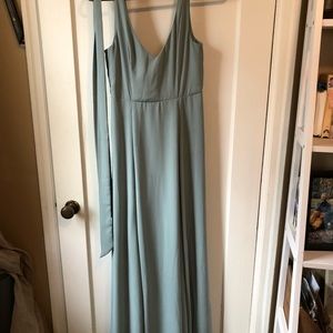 Show me your Mumu Jenn Maxi dress, silver sage.
